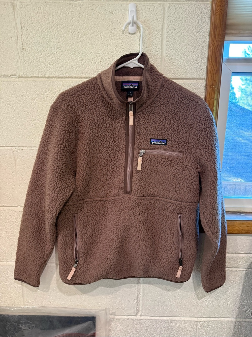 Patagonia Women’s Retro Pile Marsupial Fleece Pullover Small